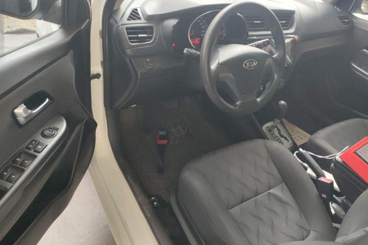 Used Kia K2 2015 Sedan 1.4L Automatic GLS
