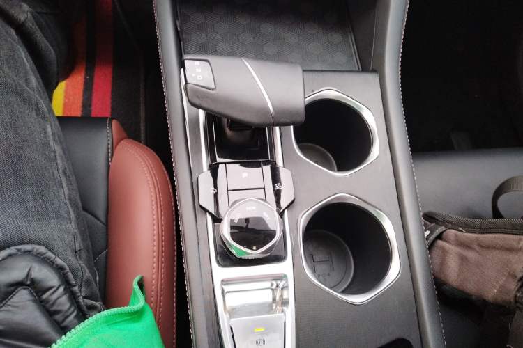 Used Changan Eado 2023 Changan Edition PLUS Blue Whale NE 1.4T GDI DCT Prestige Version
