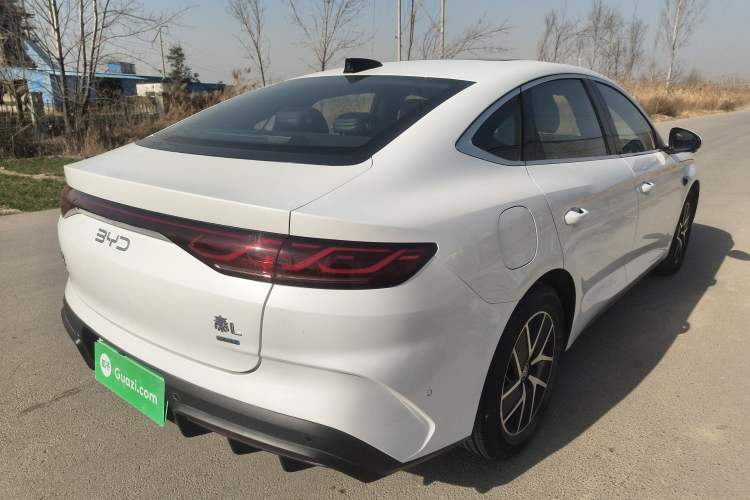Used BYD Qin L 2025 DM-i Smart Drive 120KM Leading Model
