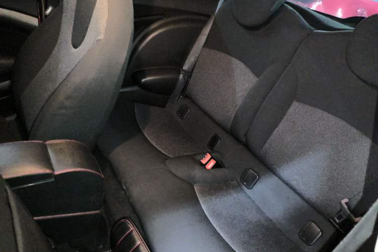 Used  MINI 2013 1.6L ONE Limited Edition First Version
