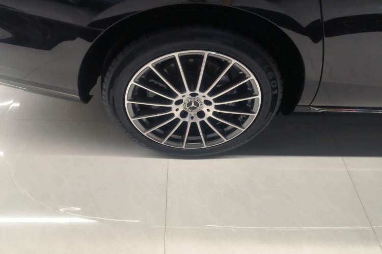 Used Mercedes-Benz E-Class 2023 Facelift E 260 L