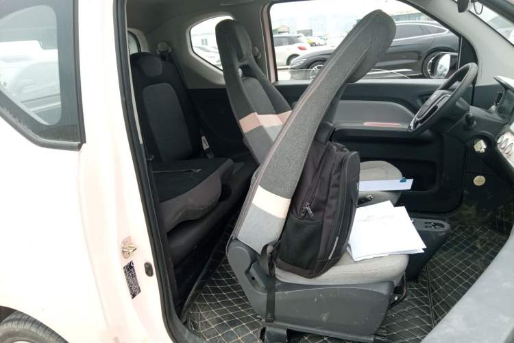 Used Wuling Hongguang MINIEV 2022 Macaron Premium Model – Lithium Ternary Battery