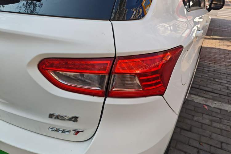 Used GAC Trumpchi GS4 2017 235T Automatic Two-Wheel Drive Luxury Smart Connectivity Version