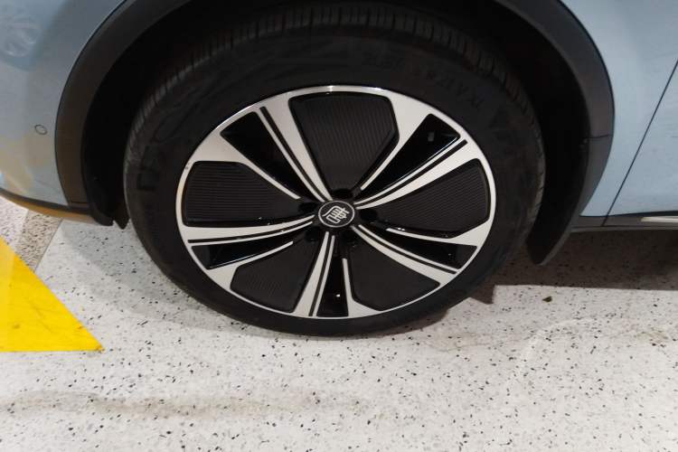 Used BYD Tang New Energy 2024 EV Champion Edition 635 km All-Wheel-Drive Flagship Model
