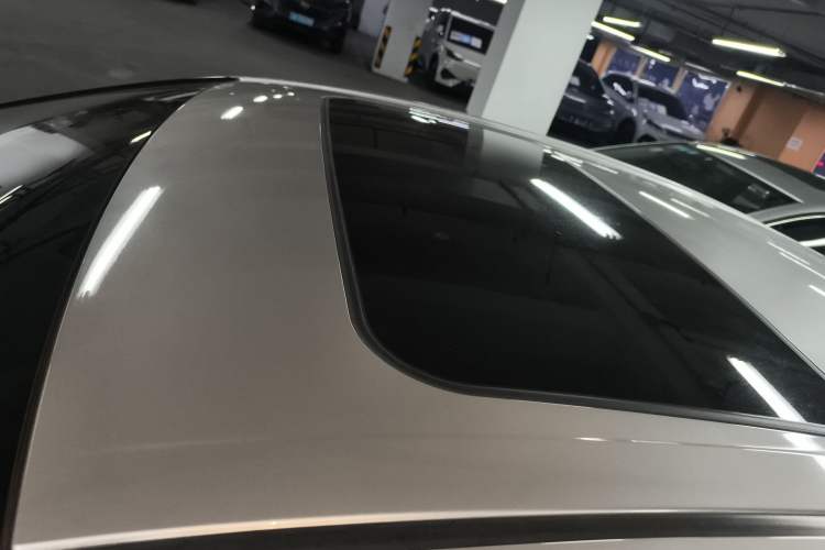 Used Toyota Camry 2019 Revised Version 2.0G Luxury Edition
