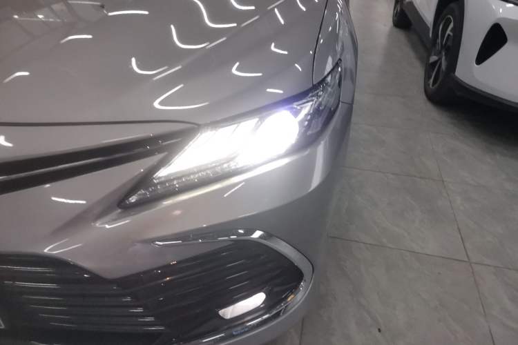 Used Toyota Camry 2021 2.0G Luxury Edition
