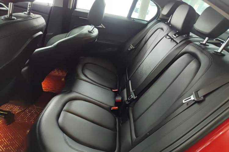 Used BMW 1 Series 2018 118i Design Package Edition