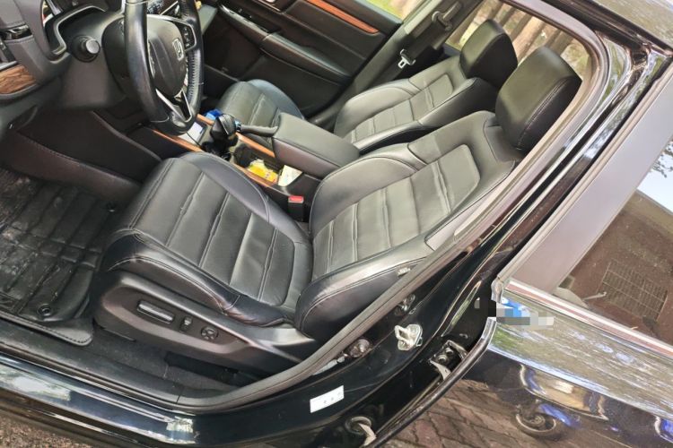 Used Honda CR-V 2017 240TURBO CVT Front-Wheel Drive Fashion Edition
