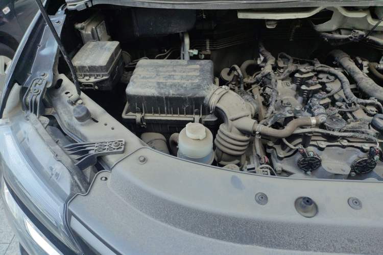 Used FORTHING Lingzhi 2023 M5L 1.6L Base Model 5 Seats
