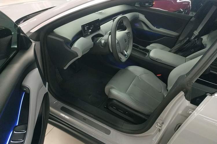 Used Nio ET5 2024 75 kWh
