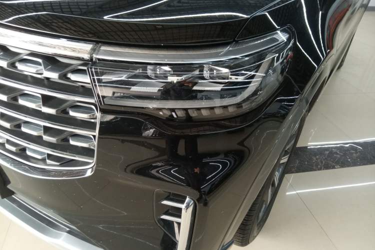 Used Ford Explorer 2023 EcoBoost 285 4x4 Trend Plus Edition 6 Seats