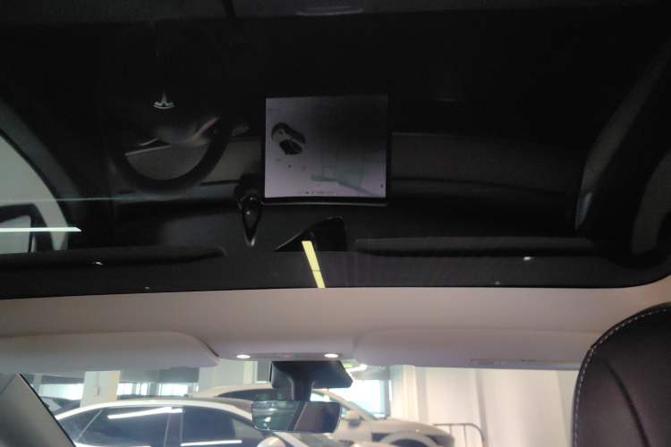 Used Tesla Model Y 2021 Long-Range All-Wheel-Drive Version 3D7