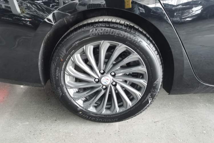 Used Buick LaCrosse 2025 28T Platinum Edition