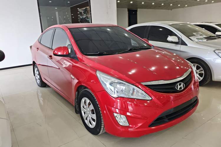 Used Hyundai Verna 2010 Sedan 1.4L Manual Comfort GS