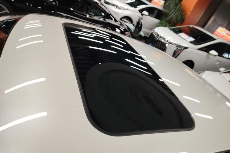 Used Infiniti Q50L 2018 2.0T Enjoyment Version China VI Standard
