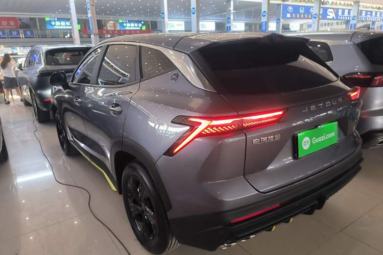 Used JETOUR Dashing 2025 1.5T DCT Youth UP
