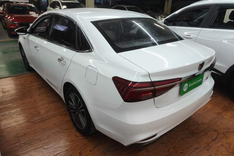 Used Roewe i6 2020 PLUS 1.6L CVT 4G Connected Glory Flagship Edition

