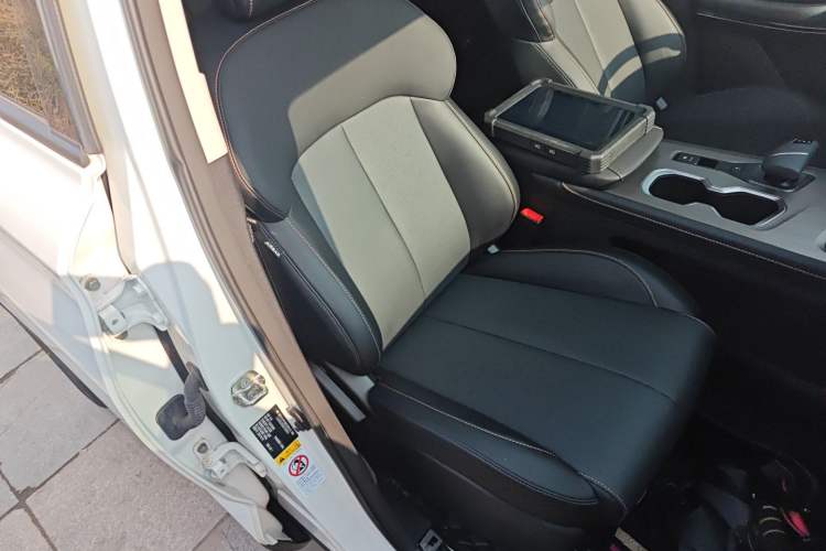 Used Changan X7 PLUS 2024 1.5T Automatic Luxury 7-Seater