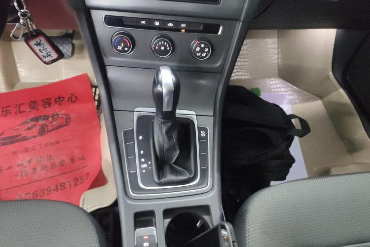 Used Volkswagen Golf 2015 1.6L Automatic Comfort Model
