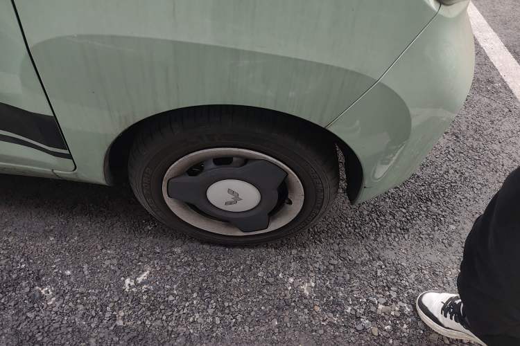 Used Wuling Hongguang MINIEV 2022 Macaron Premium Model – Lithium Ternary Battery