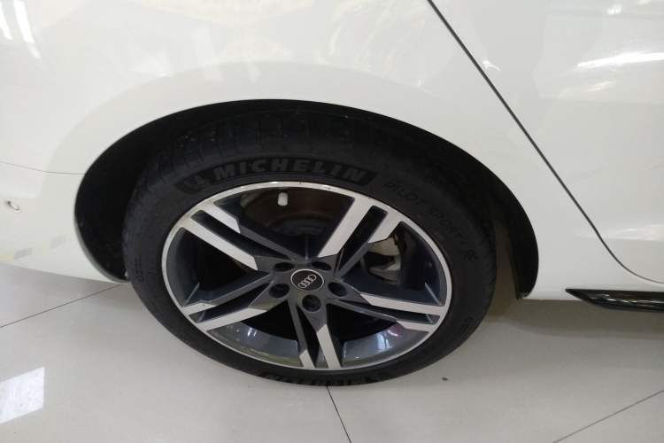 Used Audi A4L 2022 40 TFSI Luxury Dynamic Model
