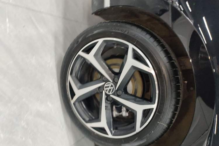 Used Volkswagen Magotan 2023 2 Million Units Limited Edition 330TSI DSG Leading Version
