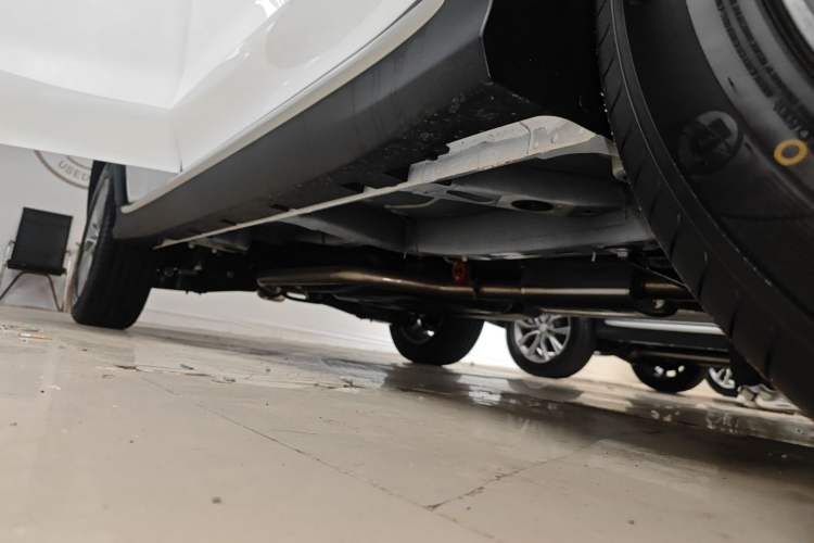 Used Roewe RX5 2025 PLUS 330TGI Automatic Trendsetting Smart Edition
