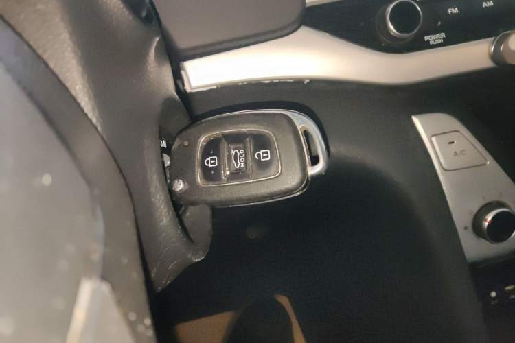 Used Hyundai Elantra (6th Generation / Lingdong) 2016 1.6L Automatic ZhiXuan – Elite Version
