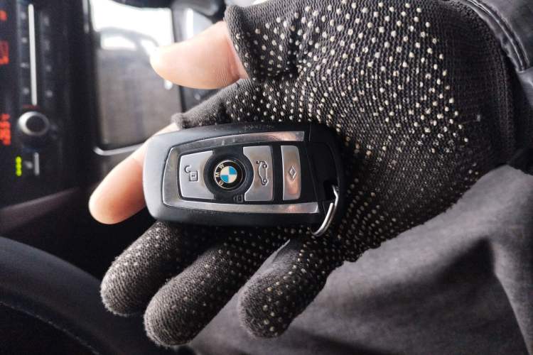 Used BMW 5 Series 2014 525Li Luxury Design Package
