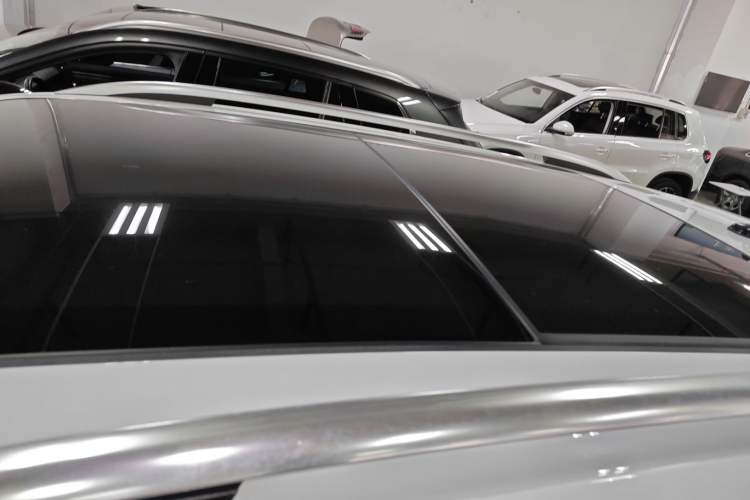 Used Volkswagen Tayron 2023 330TSI Two-Wheel-Drive Luxury Plus Advanced Version
