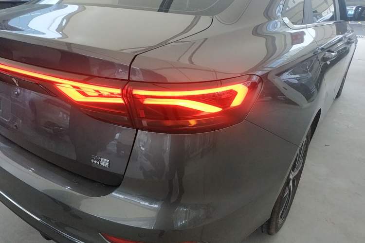 Used Geely Auto Emgrand 2023 4th Generation Champion Edition 1.5L CVT Flagship Model
