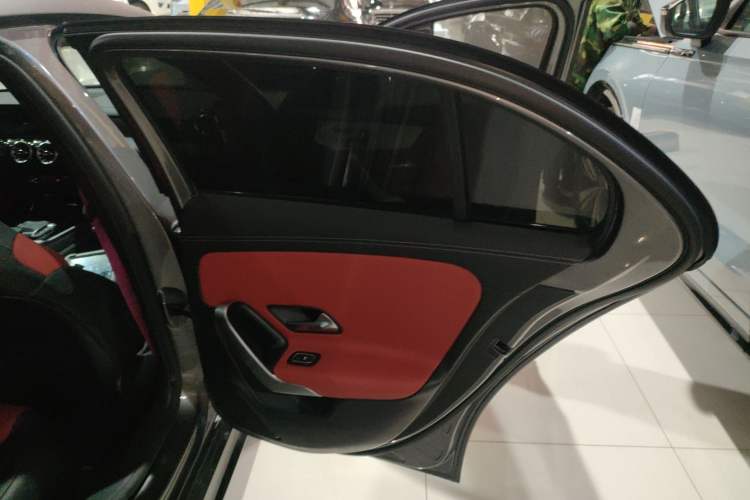 Used Mercedes-Benz A AMG 2022 AMG A 35 4MATIC
