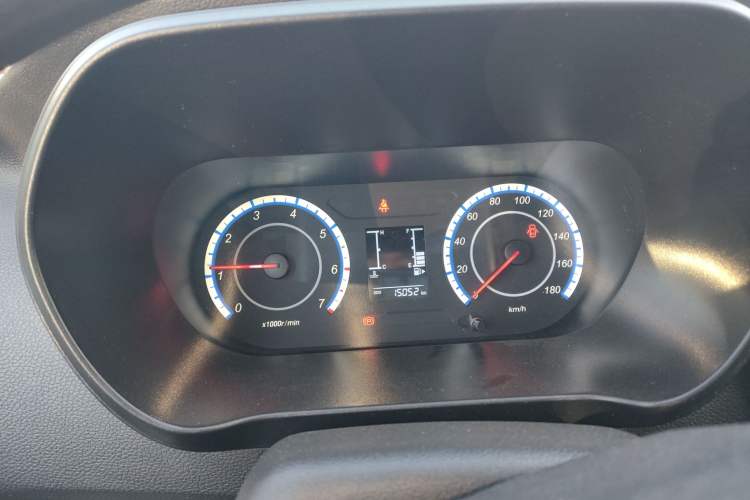 Used Chana Ruixing M60 2023 1.5L GDI Comfort-Class Passenger Vehicle 6/7 Seats
