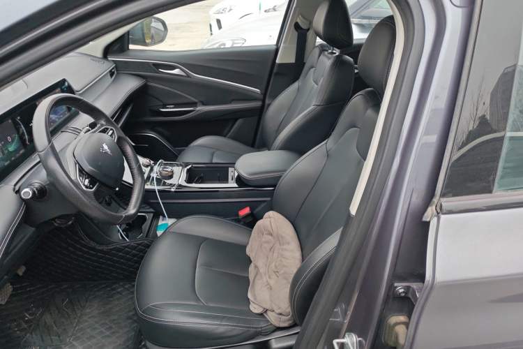 Used NETA U 2023 NETA U-Ⅱ Challenge Edition 400 U Show - Lithium-Ion Battery