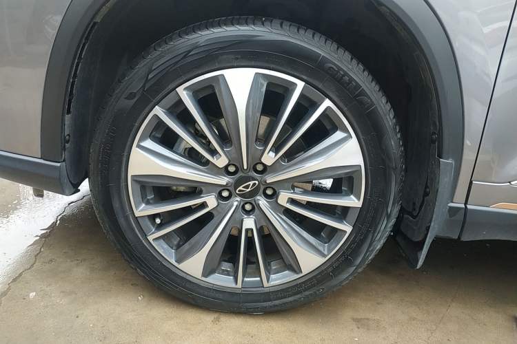 Used Chery Tiggo 8 PRO 2024 Champion Edition 390T Two-Wheel Drive Peak Version 5 Seats
