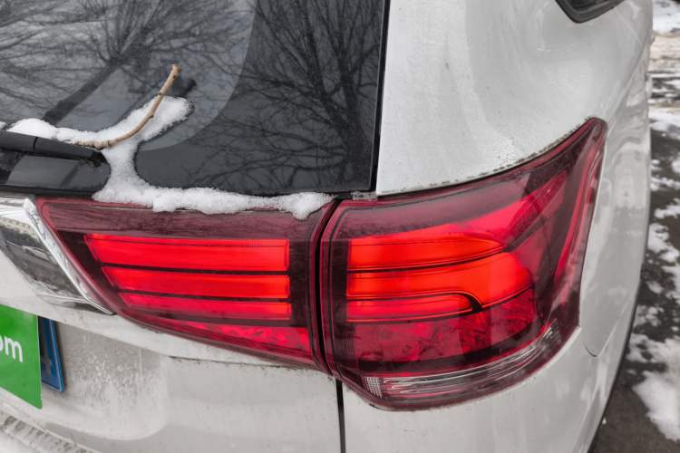 Used Mitsubishi Outlander 2019 2.0L Two-Wheel Drive Comfort Edition 5 Seats China V Standard
