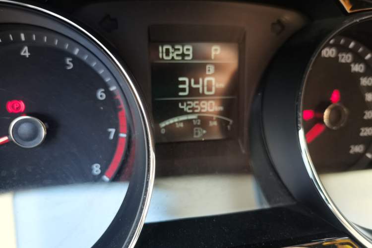 Used Volkswagen C-TREK 2017 1.6L Automatic Comfort Model
