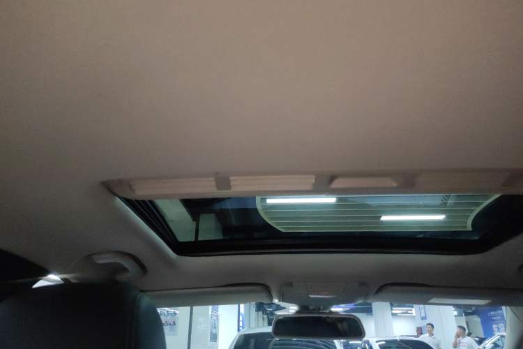 Used Mercedes-Benz C-Class 2015 Restyled C 180 L Sport Edition
