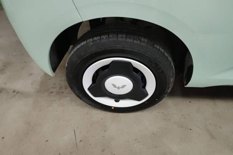 Used Wuling Hongguang MINIEV 2024 3rd Generation 215km Youth Edition
