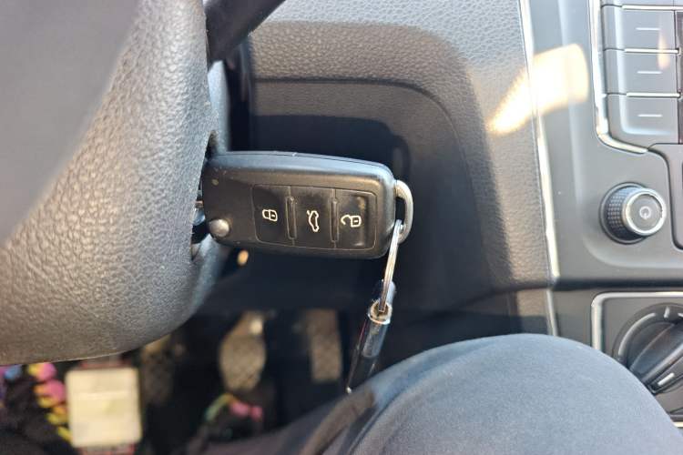 Used Volkswagen Santana 2019 1.5L Manual Comfort Version China VI