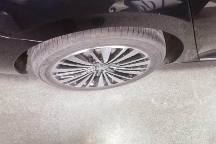 Used Volkswagen Passat 2019 330TSI Luxury Edition China VI Standard
