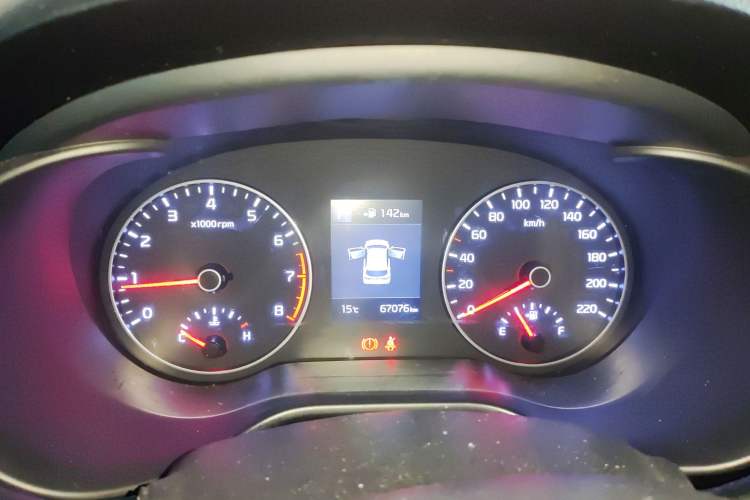 Used Kia KX Cross 2017 1.4L AT GLS
