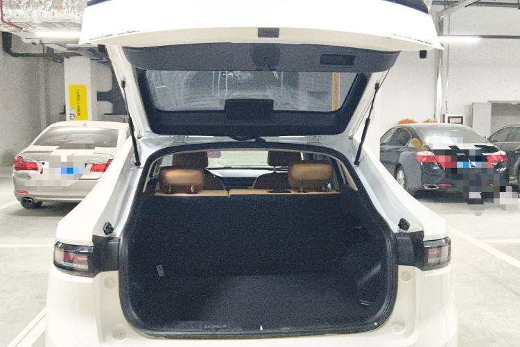 Used ORA iQ 2018 High-Range Version Smart Connectivity Model