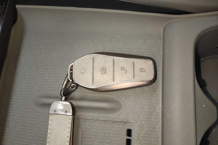 Used BYD Yuan PLUS 2025 Intelligent Driving Version 430 KM Beyond-Range Edition
