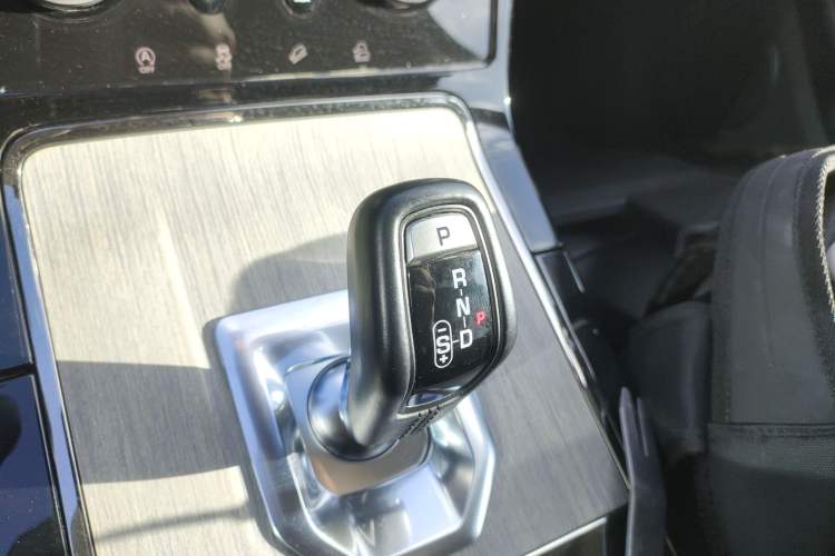 Used Land Rover Range Rover Evoque 2021 Range Rover Velar L 249PS R-Dynamic First Edition