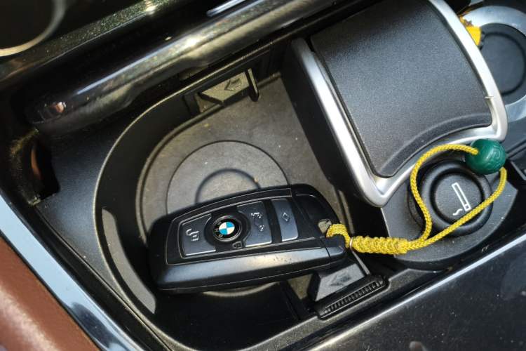 Used BMW 5 Series GT 2015 528i Leading Model