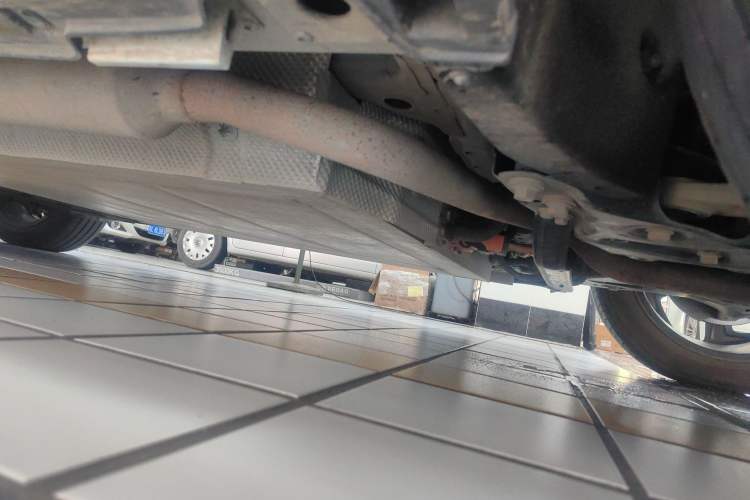 Used NETA L 2024 Extended-Range 310 Flash-Charge Red Edition
