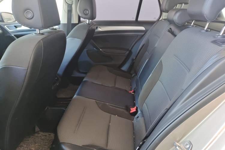 Used Volkswagen Golf 2018 230TSI Automatic Comfort Model