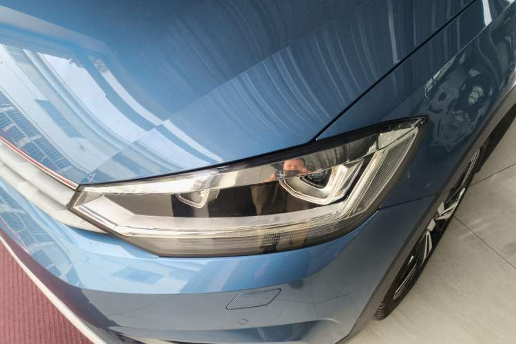 Used Volkswagen Touran 2018 Volkswagen Touran L 280TSI DSG Boundary Edition 7 Seats China VI Standard
