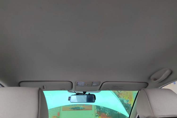 Used Hyundai Verna 2014 1.4L Manual Smart GLS Trim
